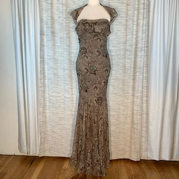 Nina Austin brown and tan floral evening gown. - Picture 3 of 14